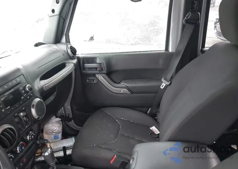 2015 Jeep Wrangler Unlimited Sport из США, поврежденный, VIN 1C4BJWDG5FL685474